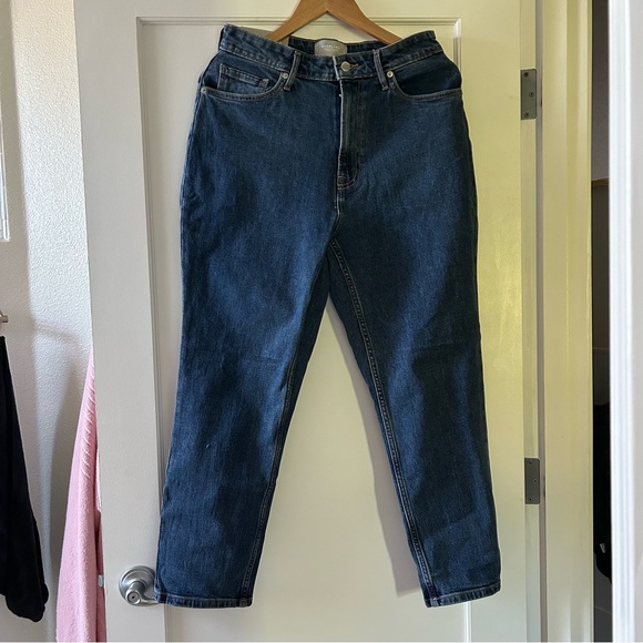 Everlane The Original Curvy Cheeky Crop Jean in Washed Midnight - Picture 2 of 6